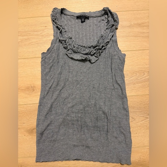 Banana Republic Size Small Knit Tank Top 80% cotton 10% silk - Picture 1 of 4